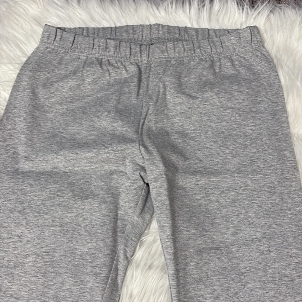 New In packaging Lands End Gray Heather Capri Cotton Leggings Youth XL 14-16